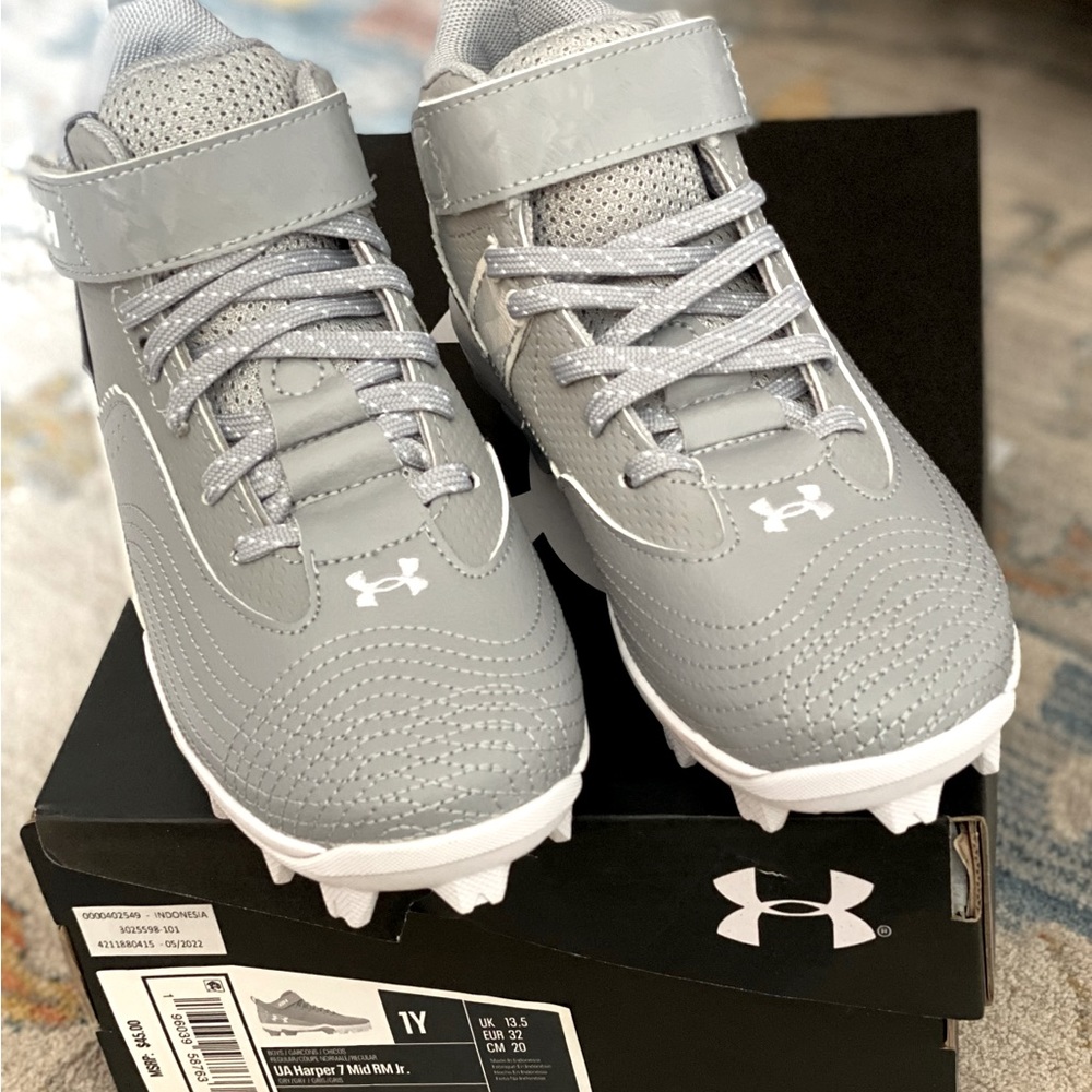 Brand New, never worn, size 1, gray, boys Under Armour molded baseball cleats